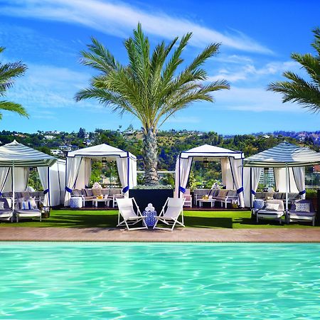 The London West Hollywood At Beverly Hills Instalações foto The pool at the Beverly Hills Hotel