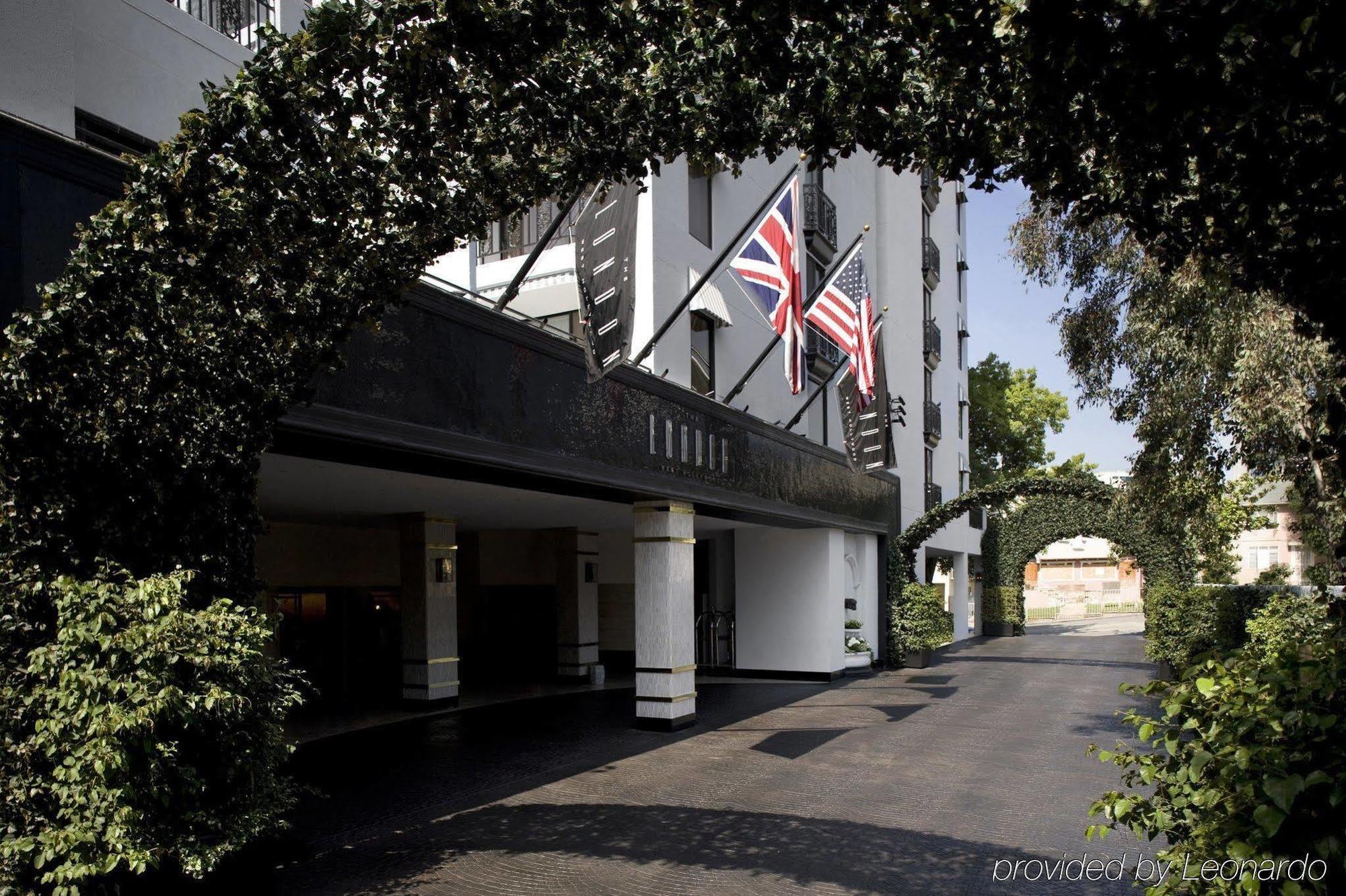 The London West Hollywood At Beverly Hills Exterior foto The hotel's entrance
